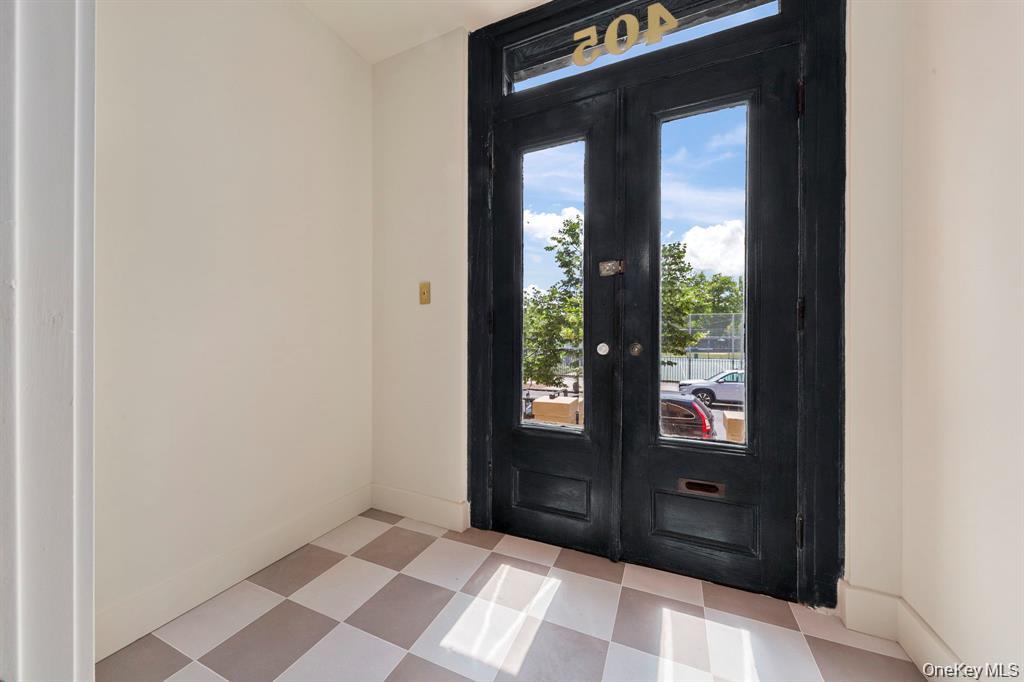 405 Irving Avenue
