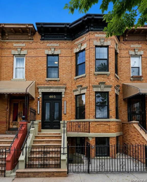 405 Irving Avenue