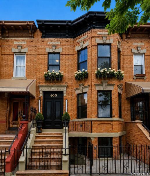 405 Irving Avenue