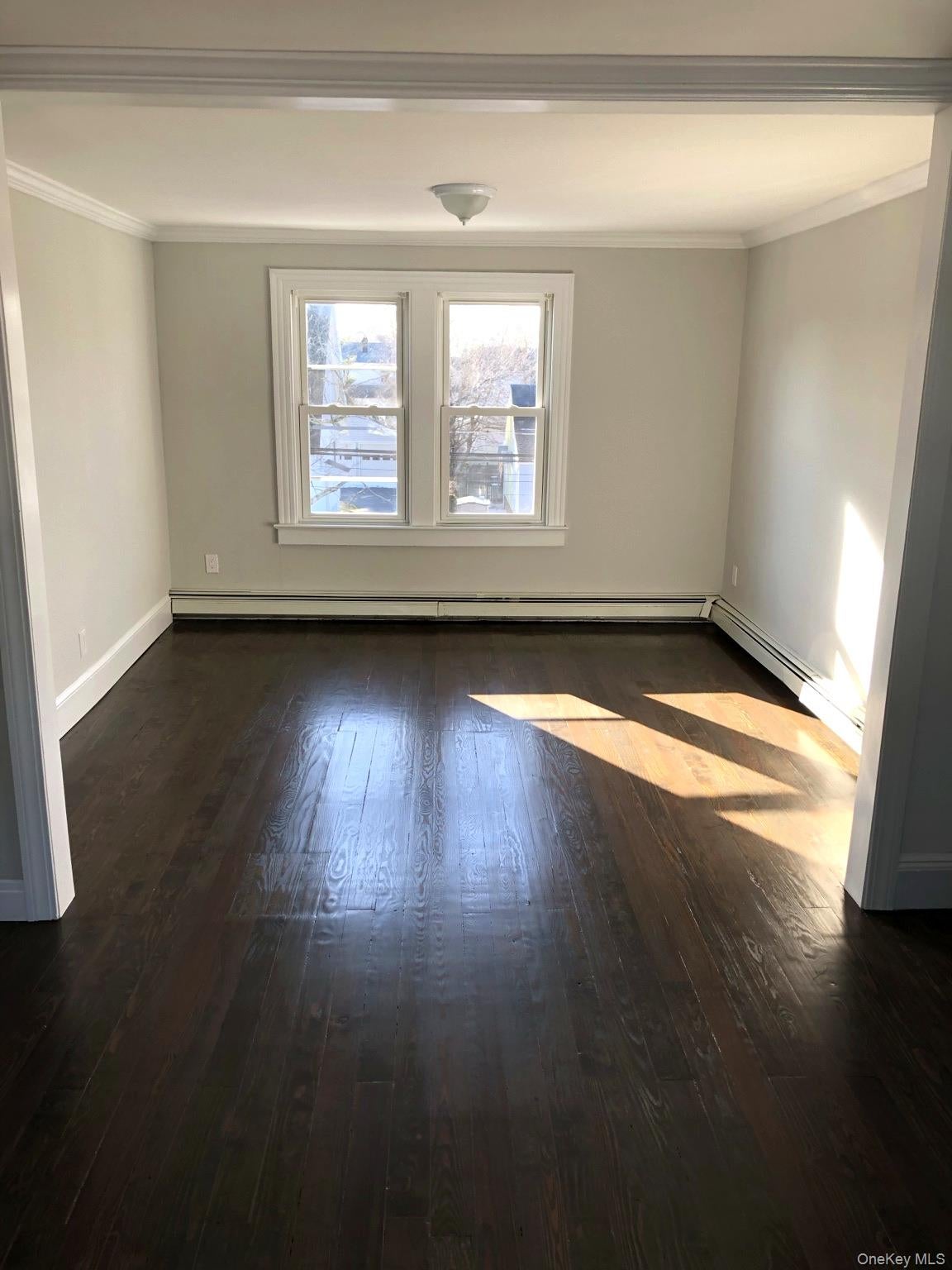 318 Linden Street - Photo 2