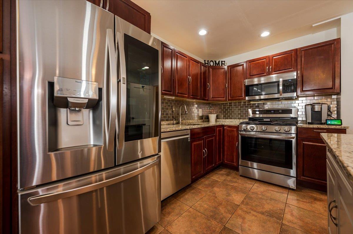 33 Wellfleet Road, East Rockaway, New York image 11