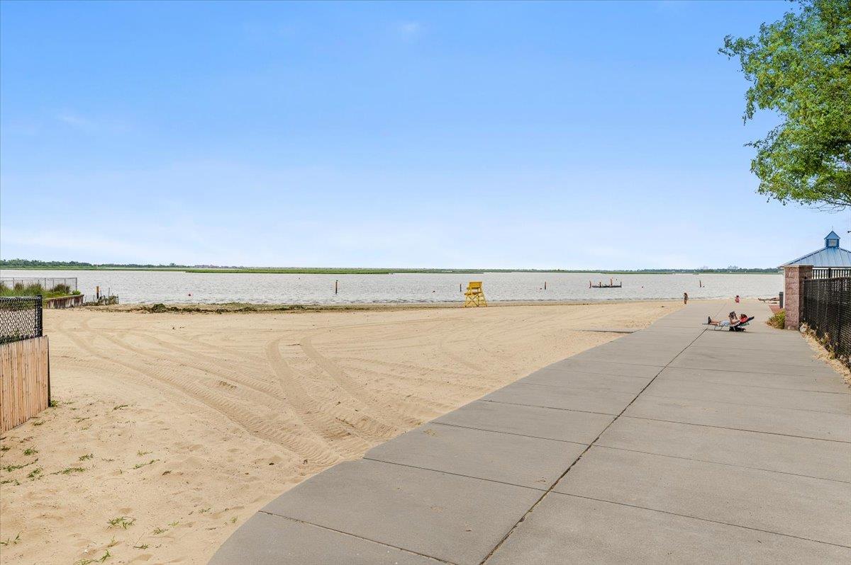 33 Wellfleet Road, East Rockaway, New York image 29