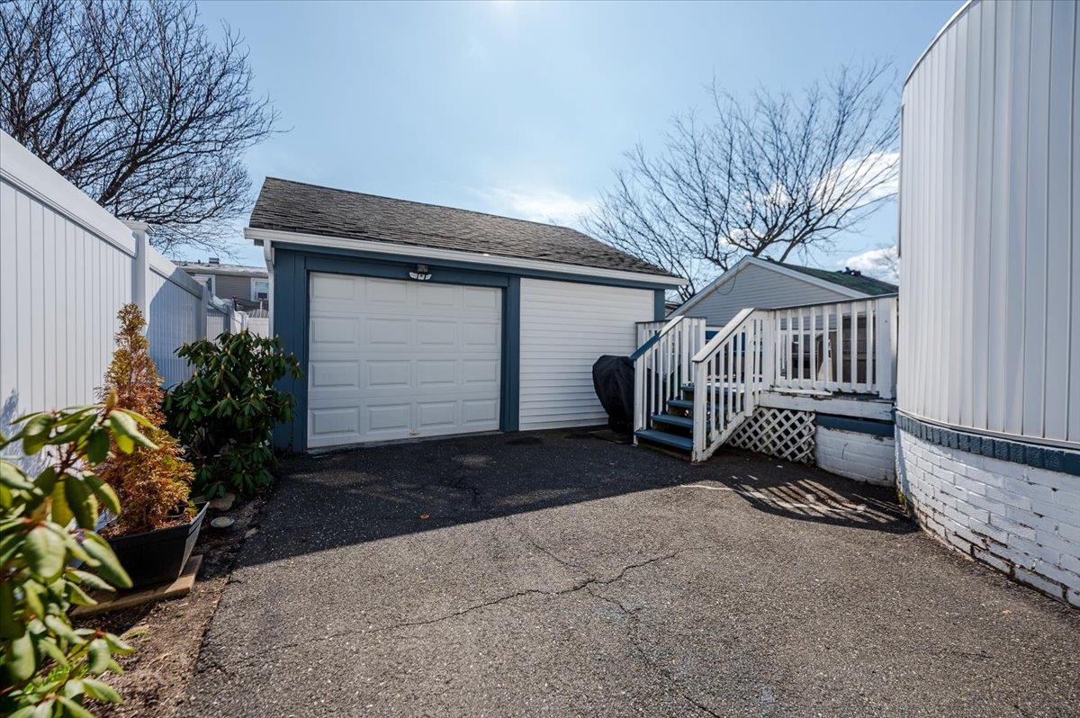 33 Wellfleet Road, East Rockaway, New York image 24