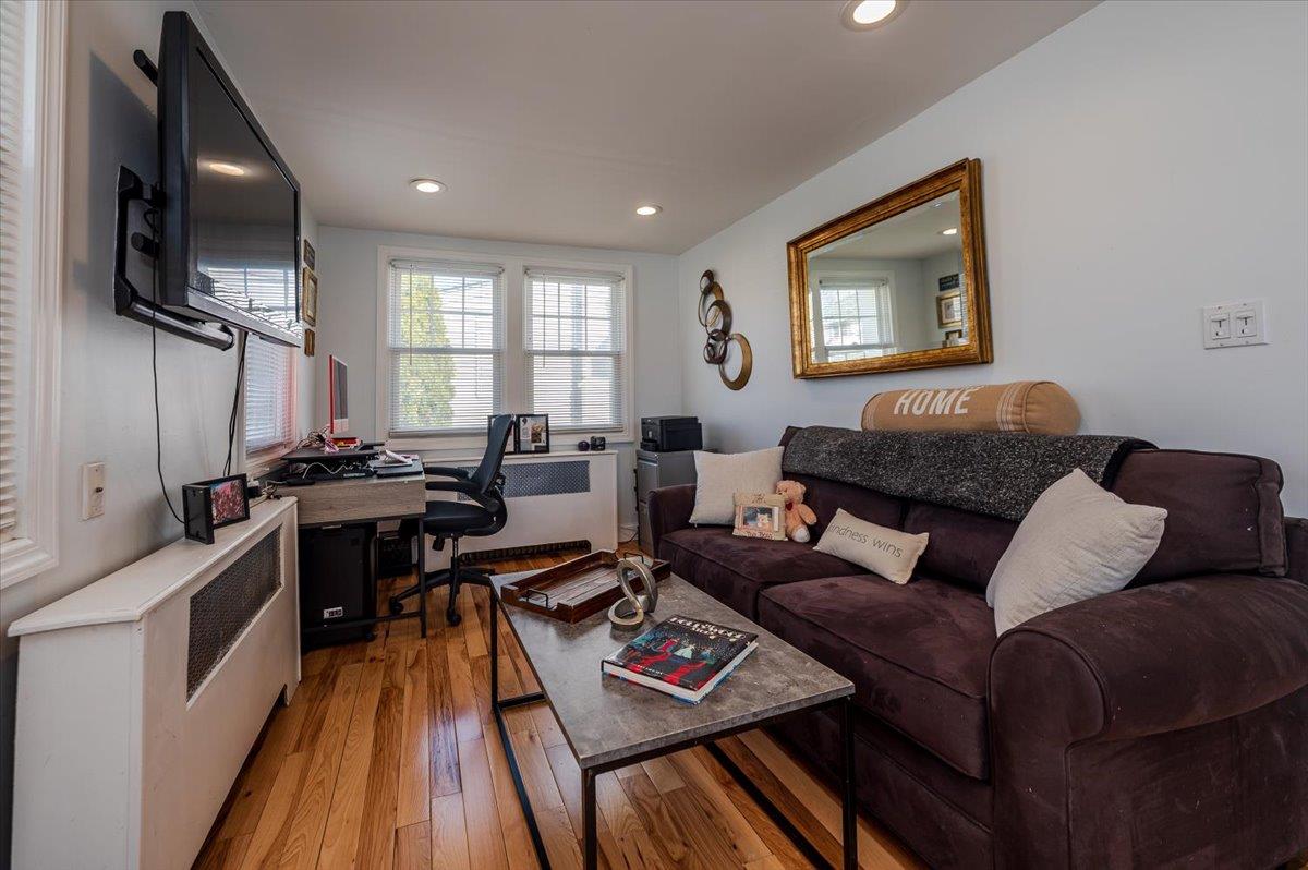 33 Wellfleet Road, East Rockaway, New York image 2