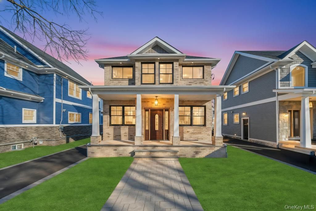 Photo of 143 Emerson Avenue, Floral Park, NY 11001 (MLS # 948592)