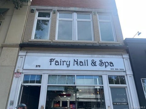 Apartment For Rent - 276 Main Street #2F<br/> Huntington, NY 11743