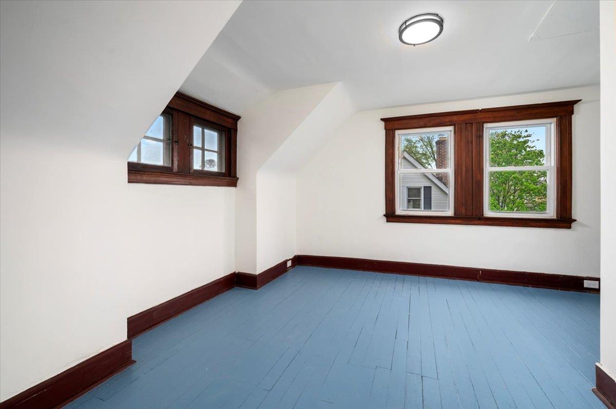 28 N Farragut Circle, New Rochelle, Florida image 24