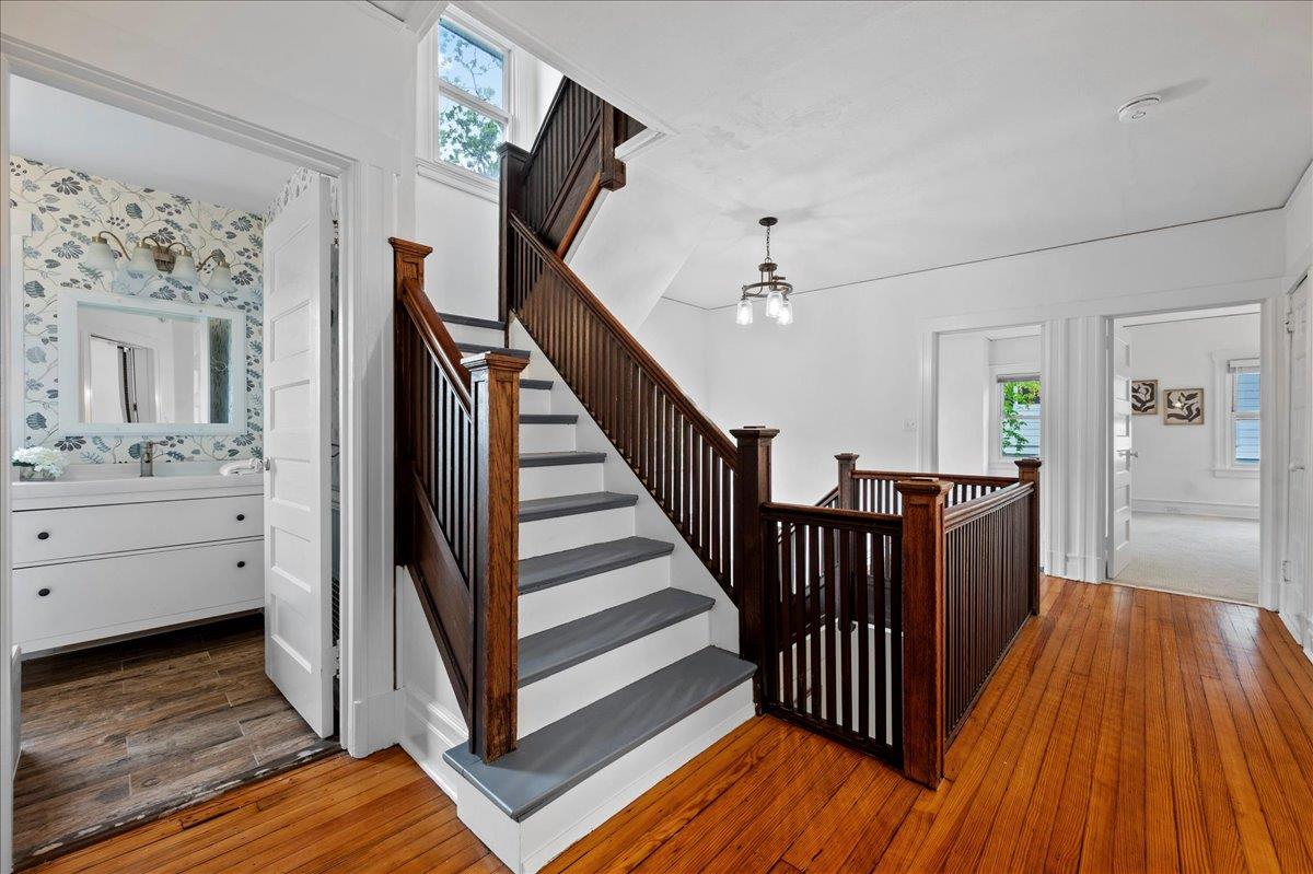 28 N Farragut Circle, New Rochelle, Florida image 16