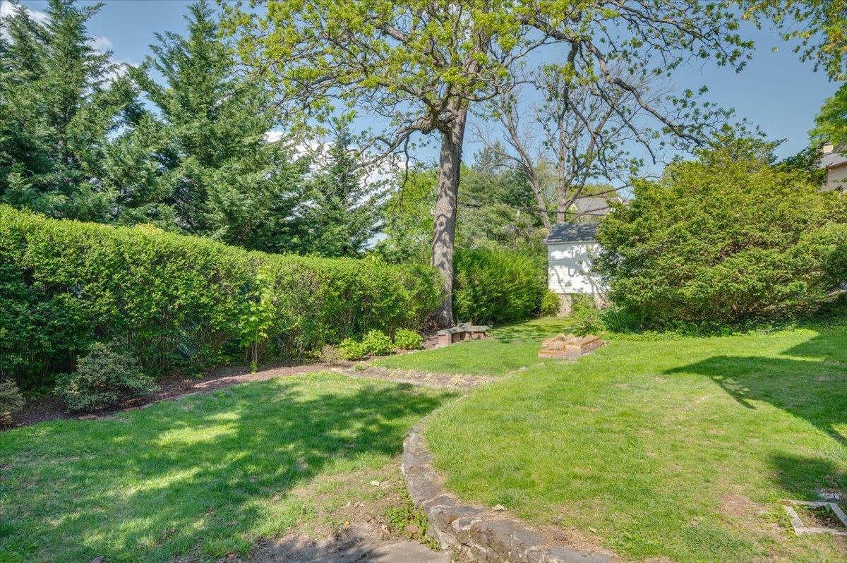 28 N Farragut Circle, New Rochelle, Florida image 27