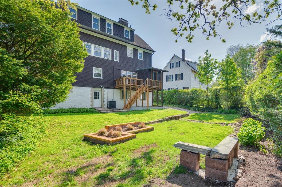 28 N Farragut Circle, New Rochelle, Florida image 26