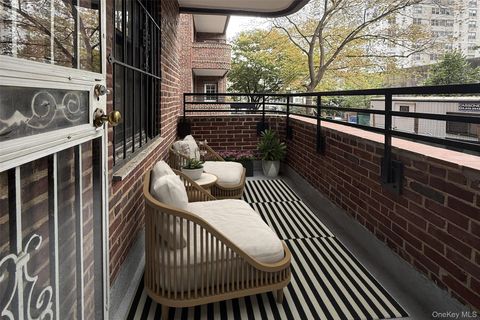 Photo of 123-35 82nd Road #2K, Kew Gardens, NY 11415 (MLS # 919781)