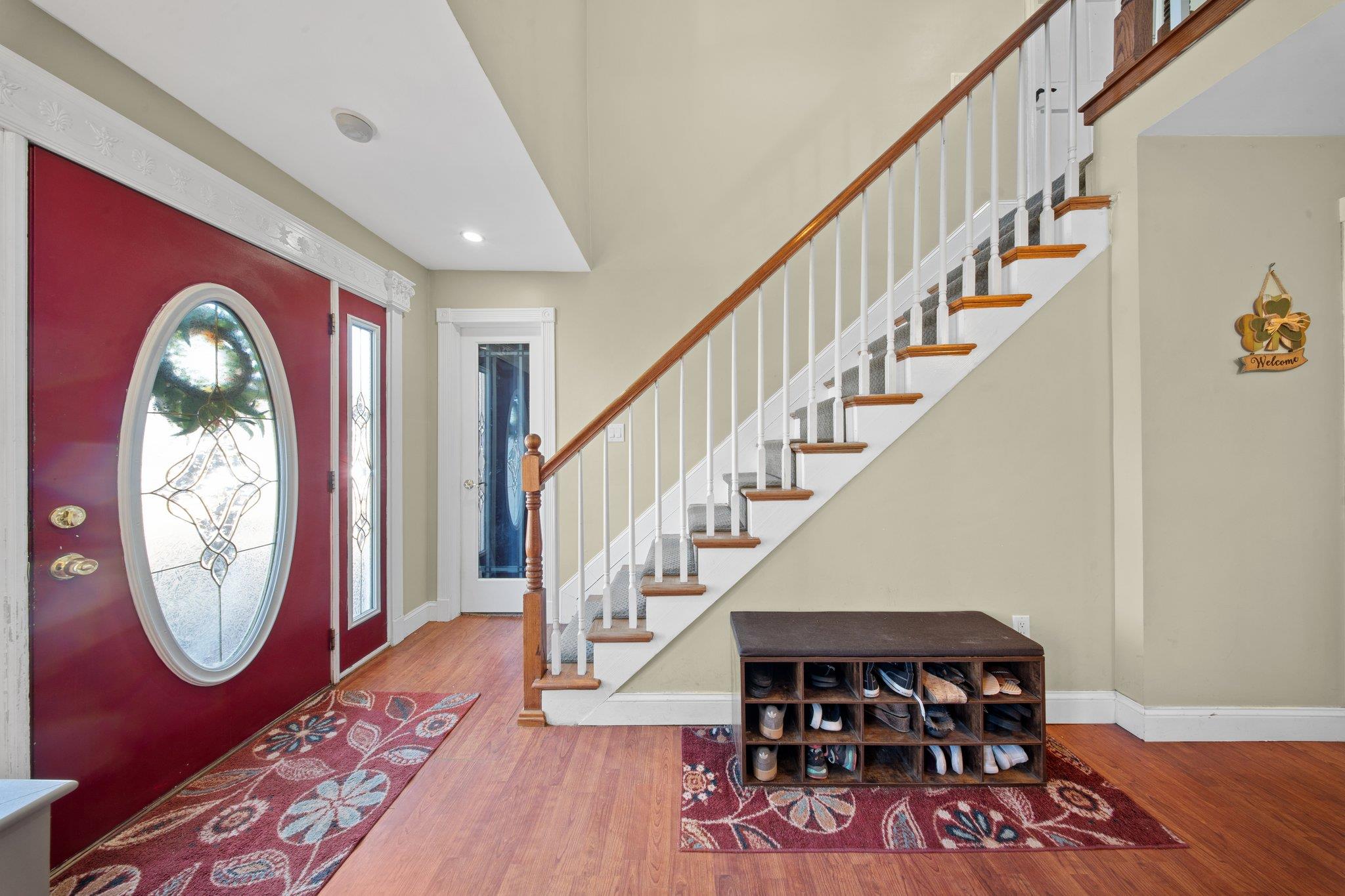 39 Penny Street, West Islip, New York image 3