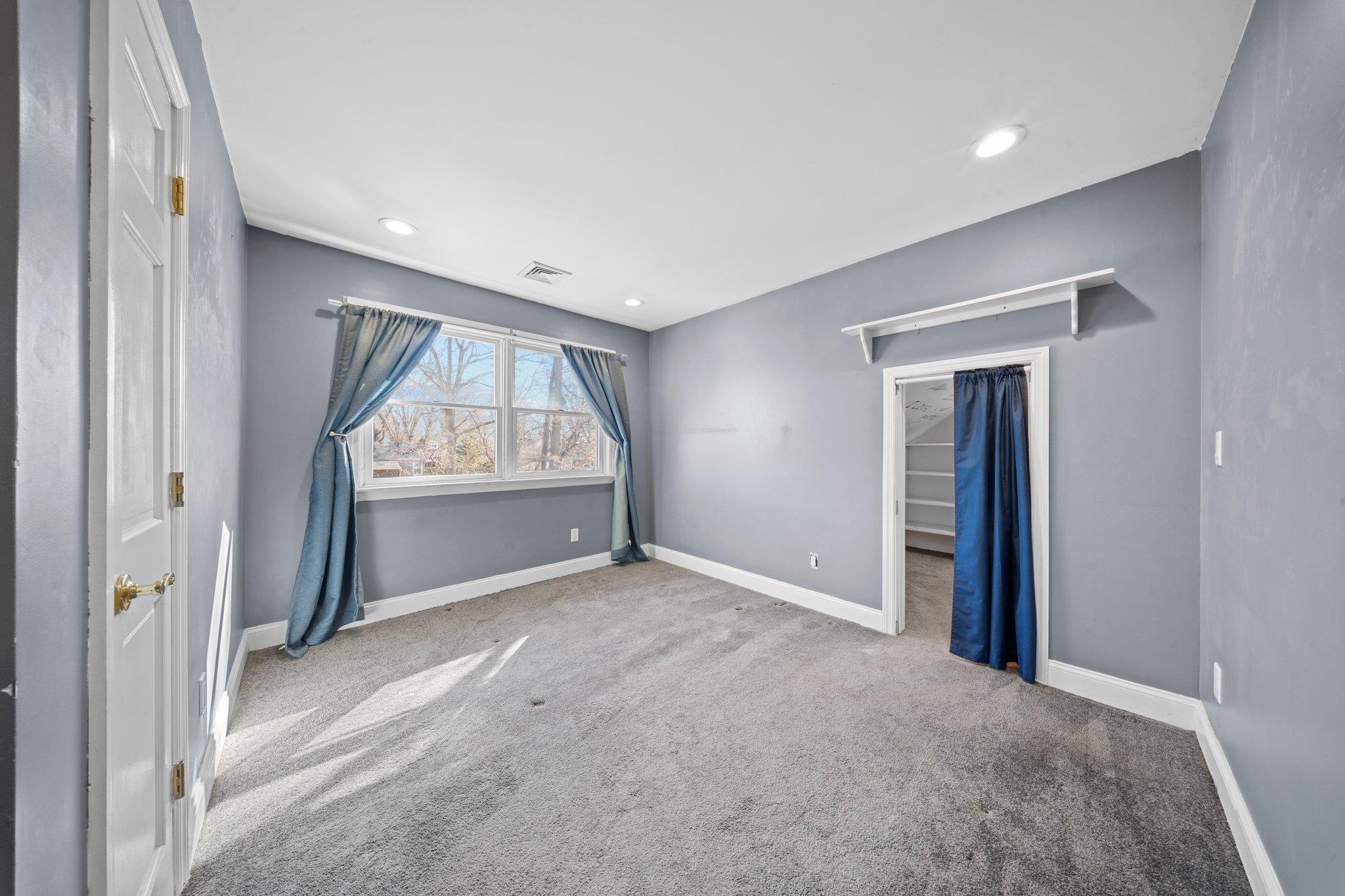 39 Penny Street, West Islip, New York image 16