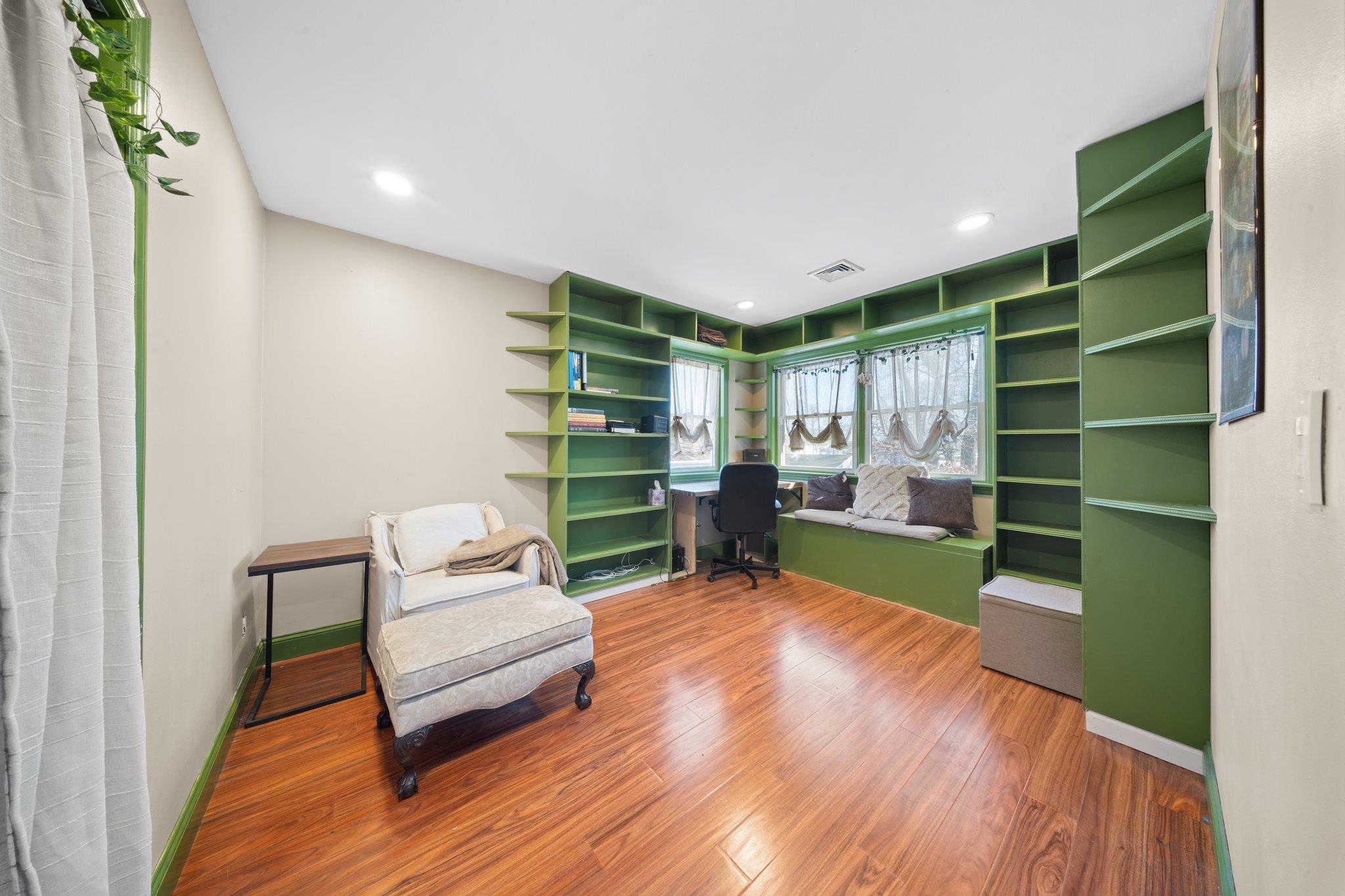 39 Penny Street, West Islip, New York image 14