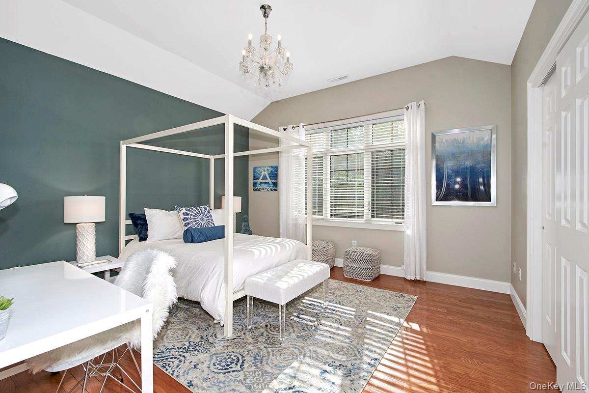 Brewster, New York 10509, United States, 5 Bedrooms Bedrooms, ,6 BathroomsBathrooms,Residential,Pending,199616