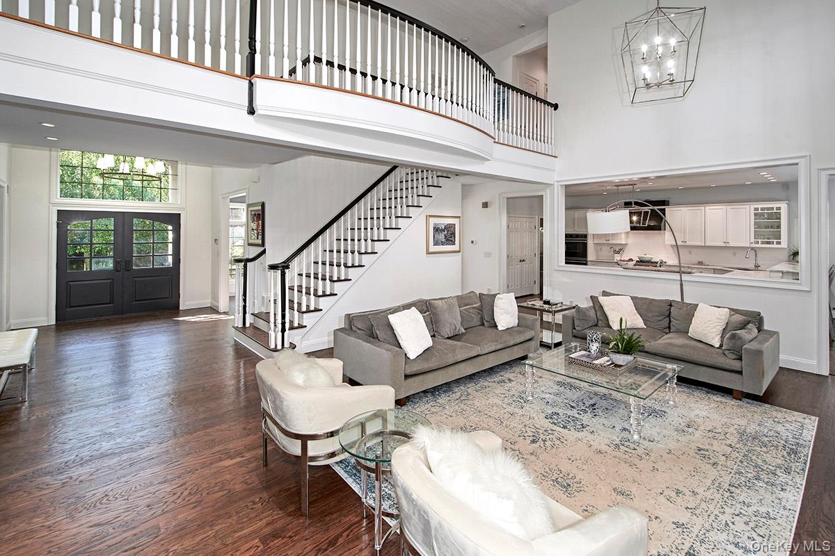 Brewster, New York 10509, United States, 5 Bedrooms Bedrooms, ,6 BathroomsBathrooms,Residential,Pending,199616