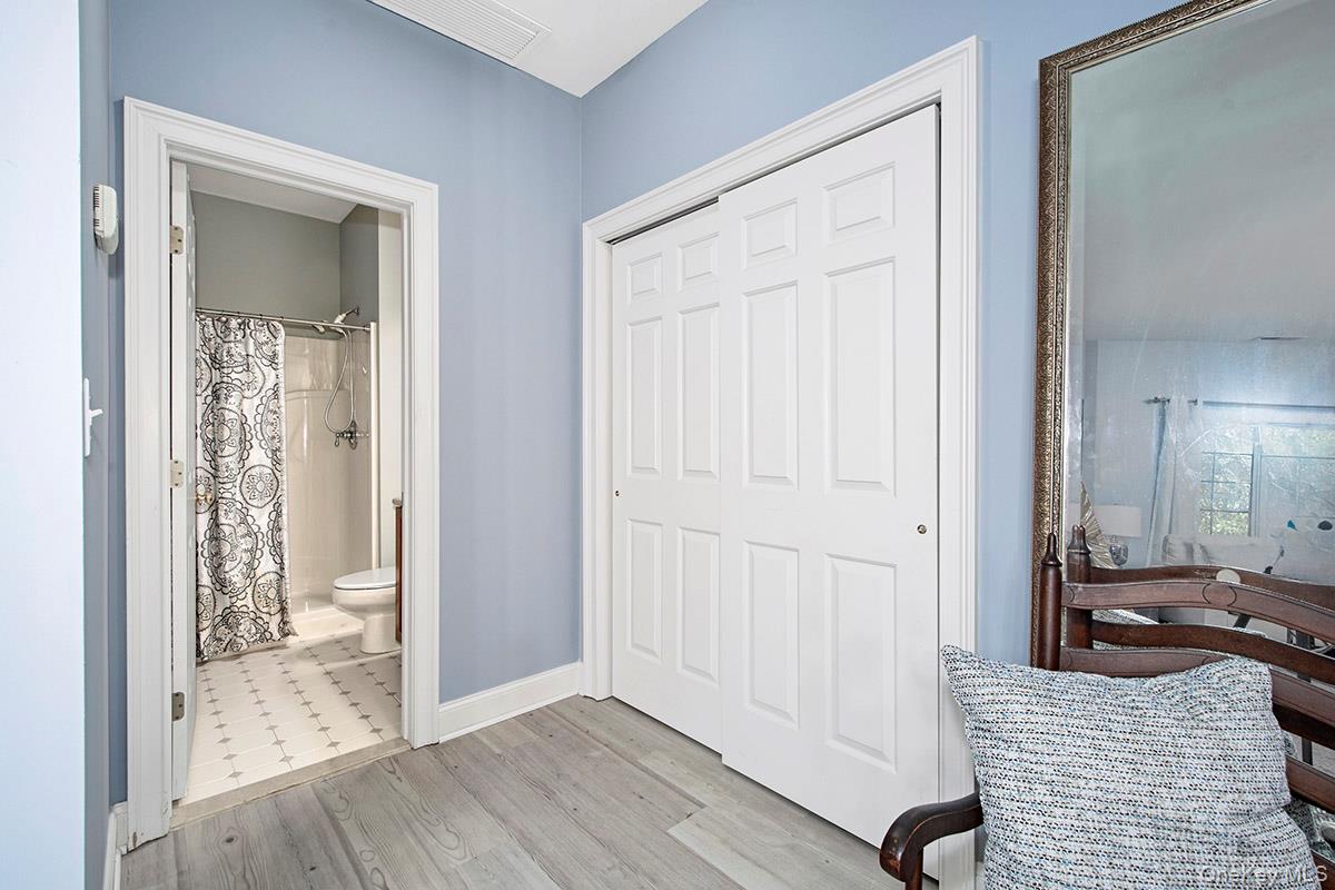 Brewster, New York 10509, United States, 5 Bedrooms Bedrooms, ,6 BathroomsBathrooms,Residential,Pending,199616