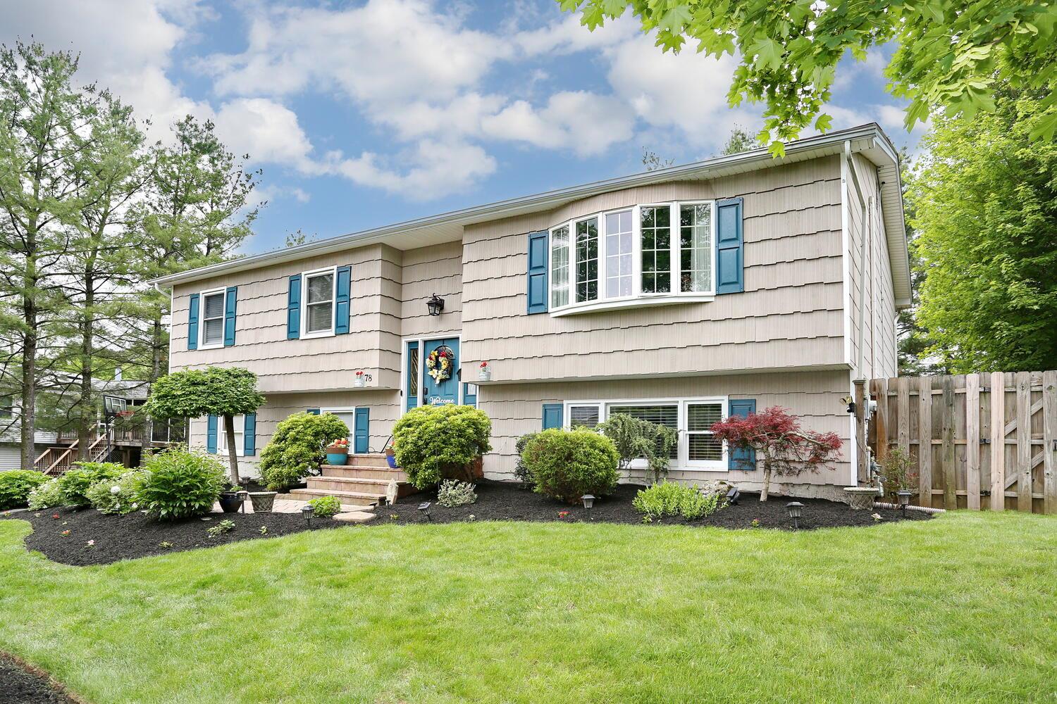 78 S Lilburn Drive, Garnerville, New York image 26