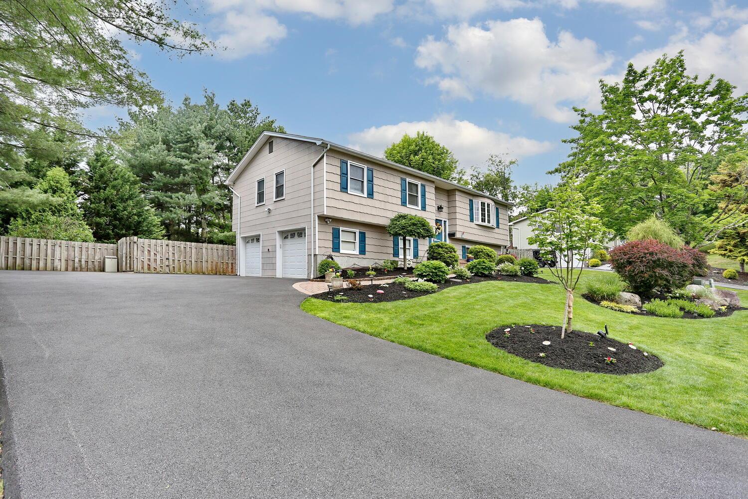 78 S Lilburn Drive, Garnerville, New York image 27