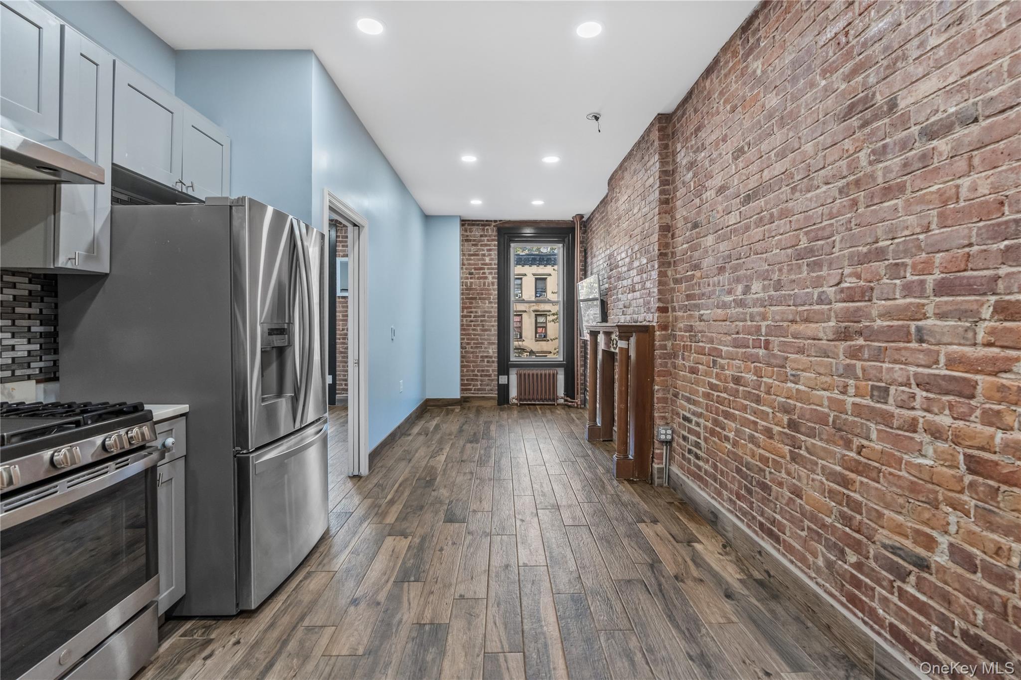 220 E 116th Street 3rd Floor