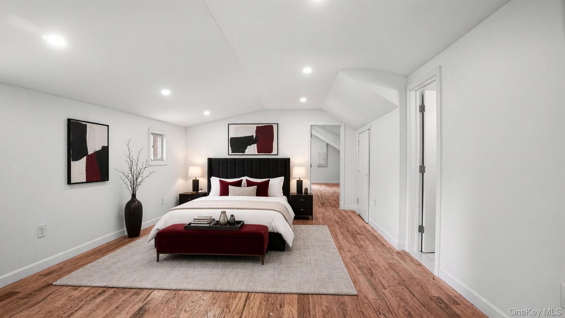 219 E 238th Street