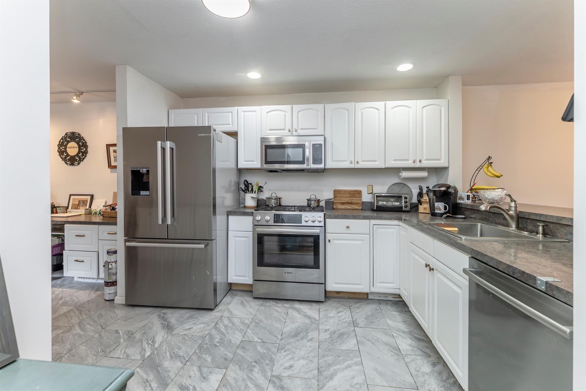 217 Aspen Terrace, Poughkeepsie, New York image 17
