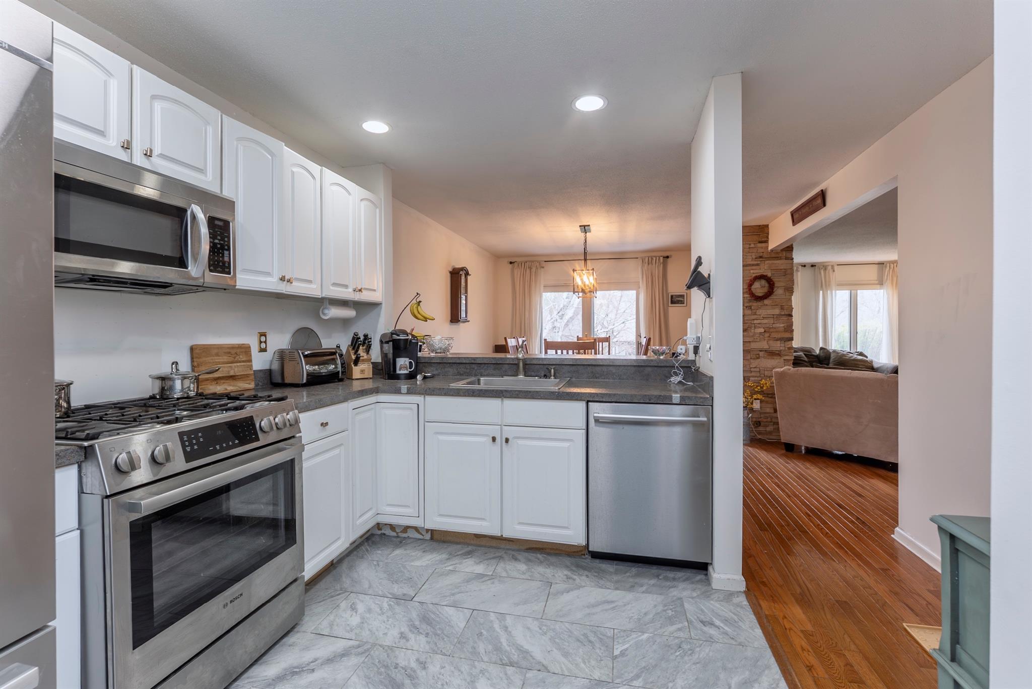 217 Aspen Terrace, Poughkeepsie, New York image 15