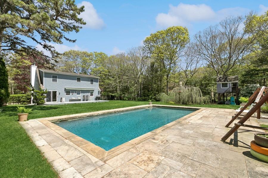 9 Cedar Dr Dr, East Hampton, New York image 2