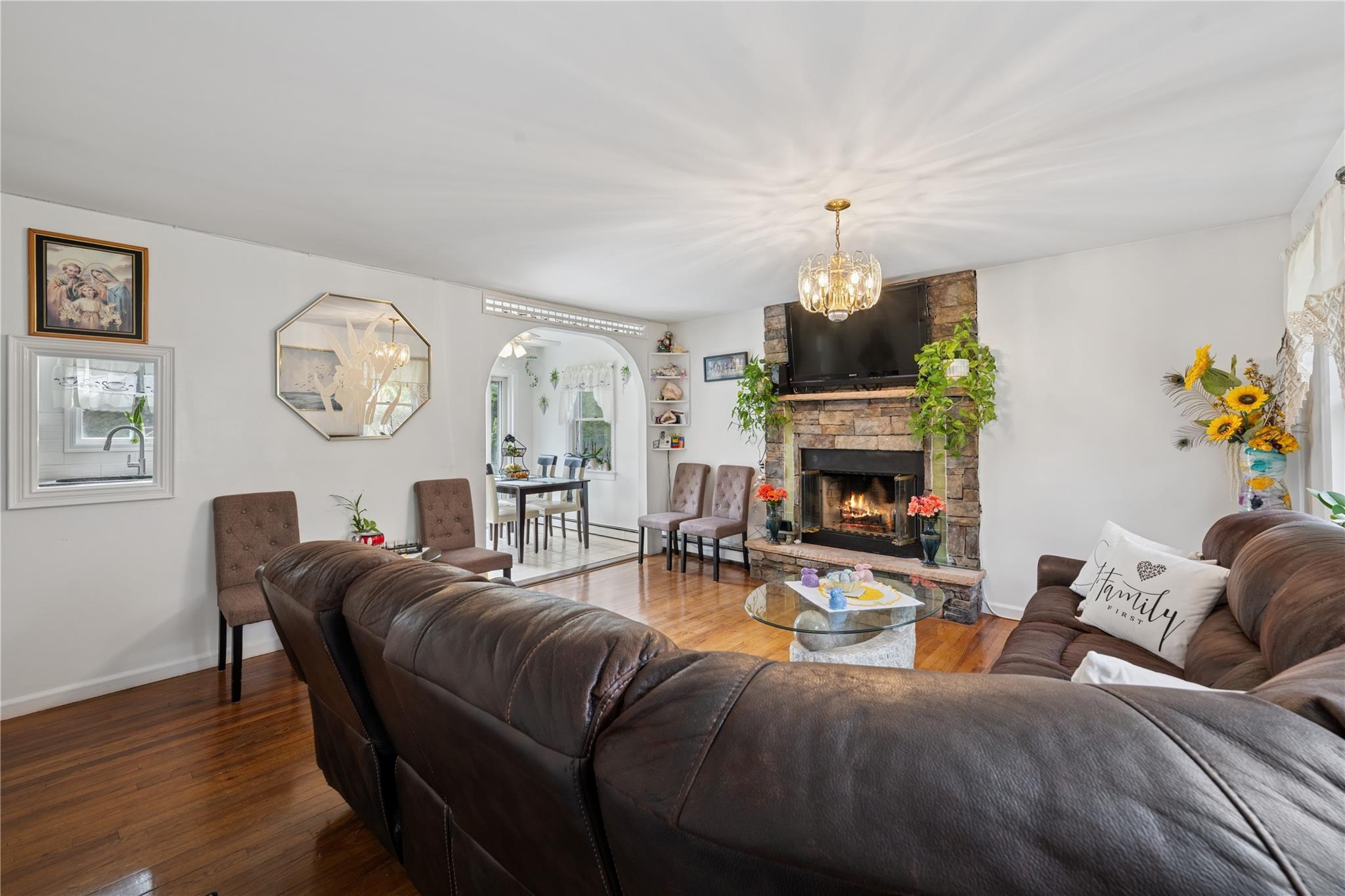 9 Cedar Dr Dr, East Hampton, New York image 5