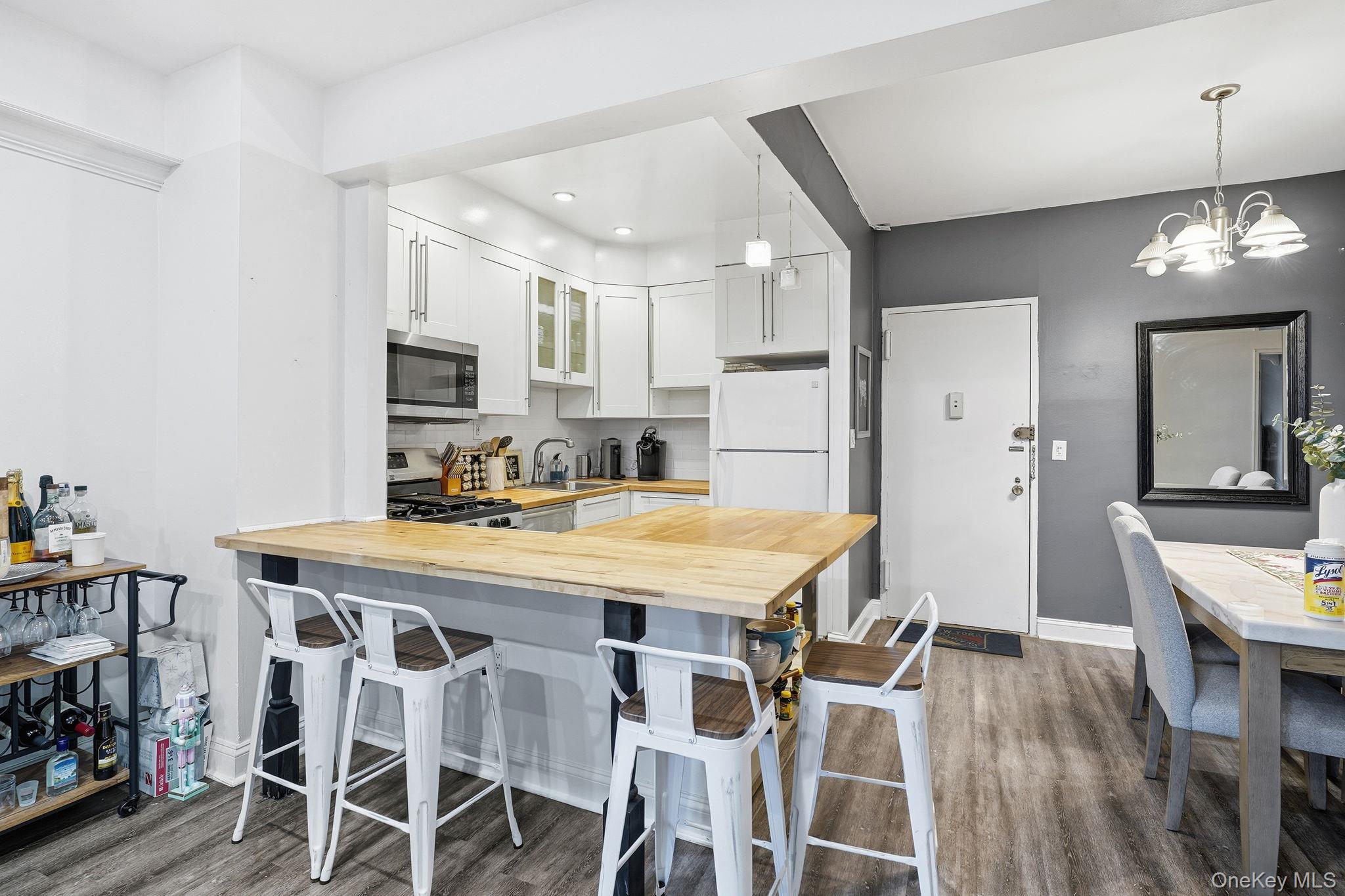 50 Barker Street 233