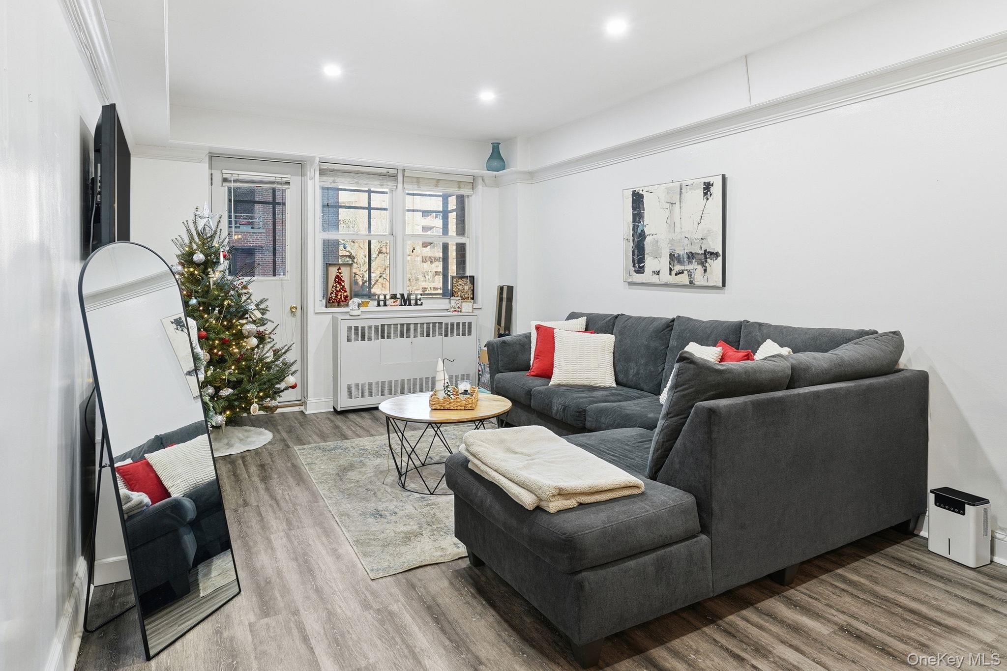 50 Barker Street 233