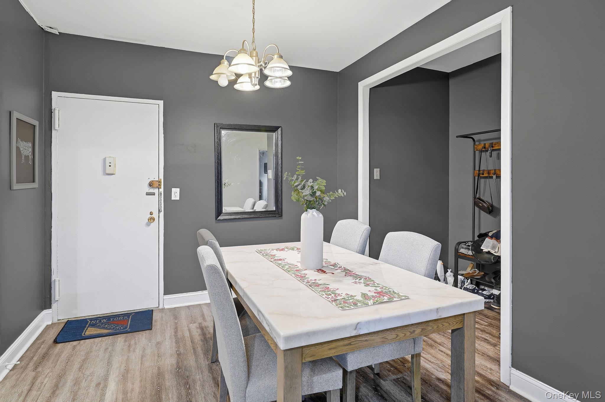 50 Barker Street 233