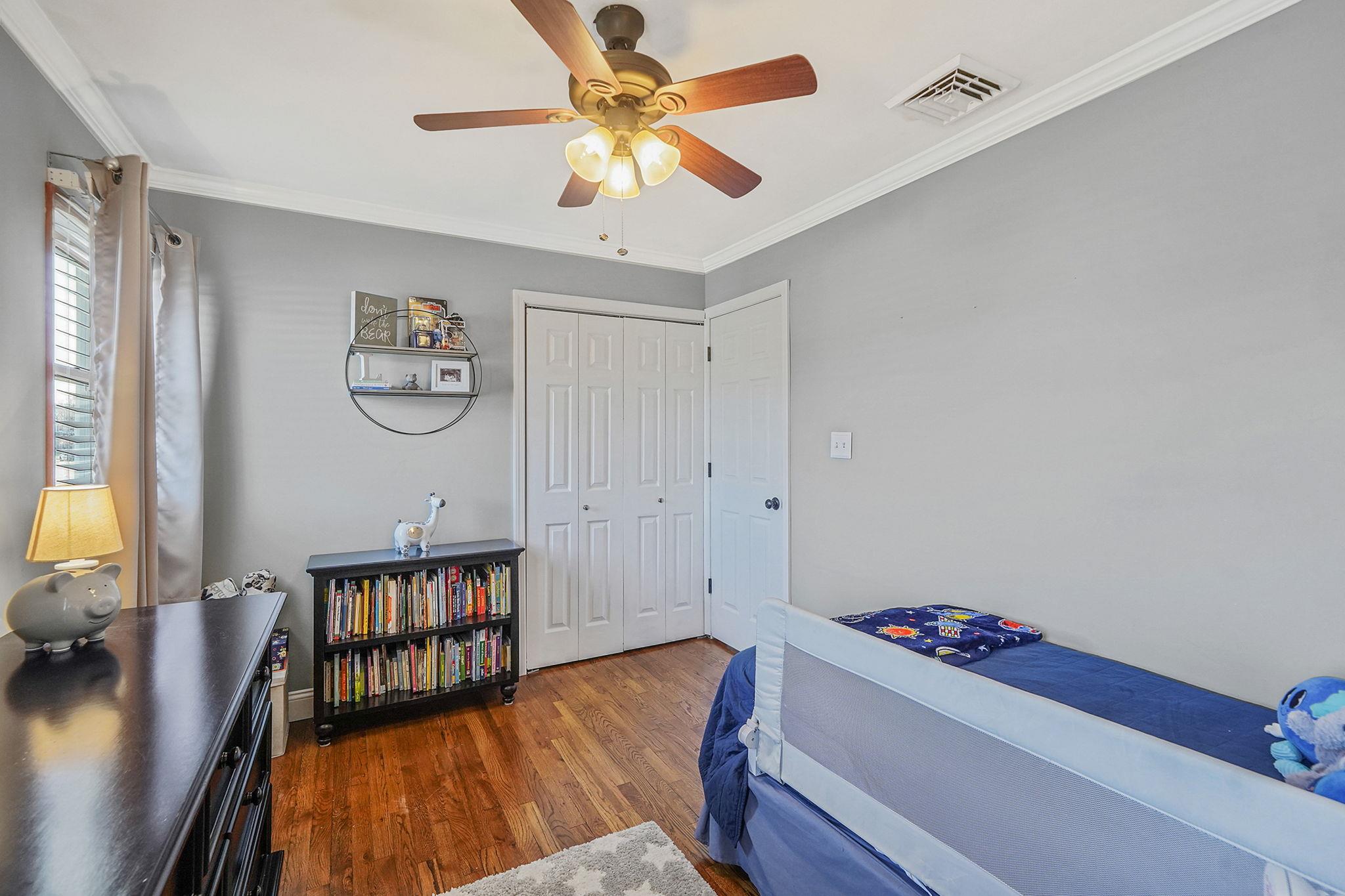 6 Lowery Avenue, Lake Grove, New York image 39