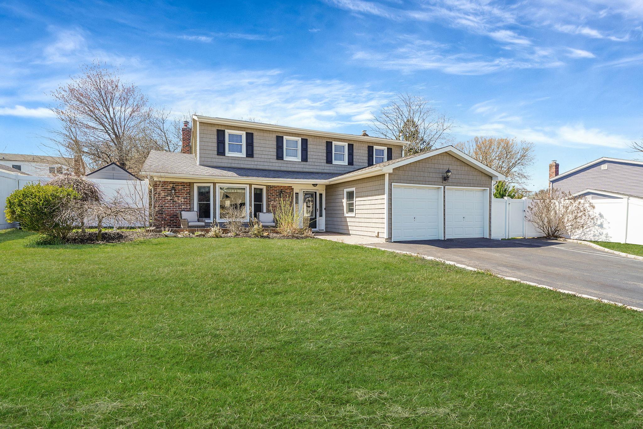 6 Lowery Avenue, Lake Grove, New York image 6