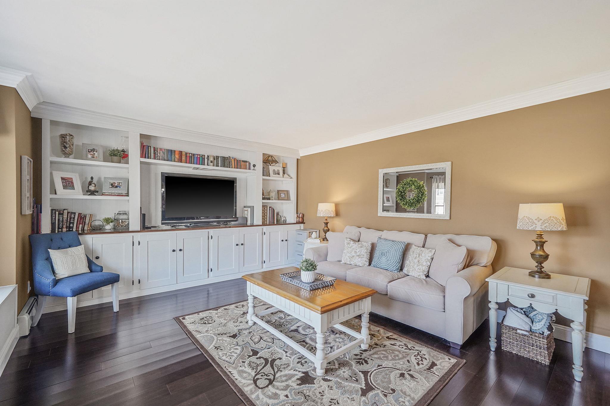 6 Lowery Avenue, Lake Grove, New York image 12