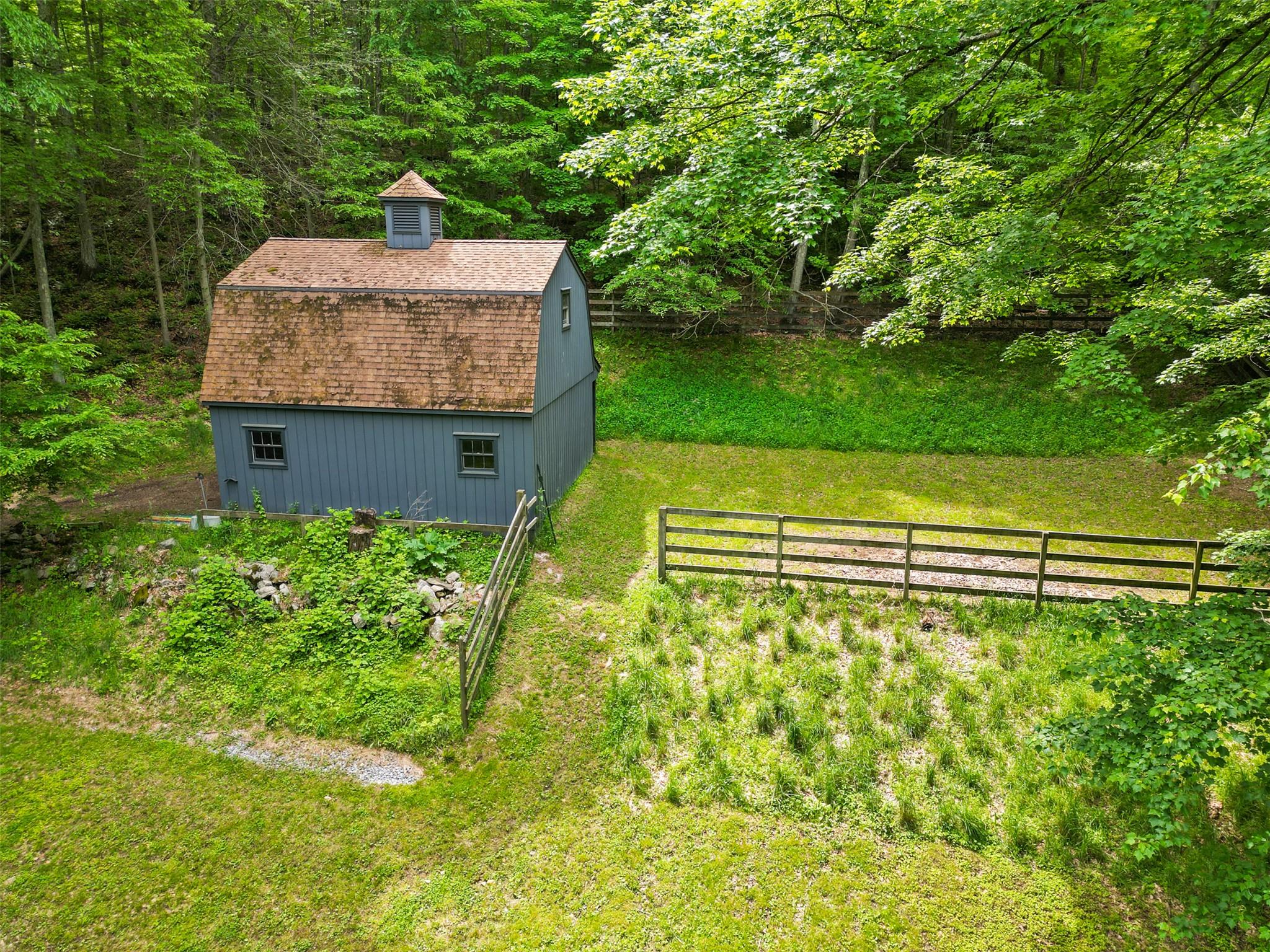72 Chapel Road, Waccabuc, New York image 2
