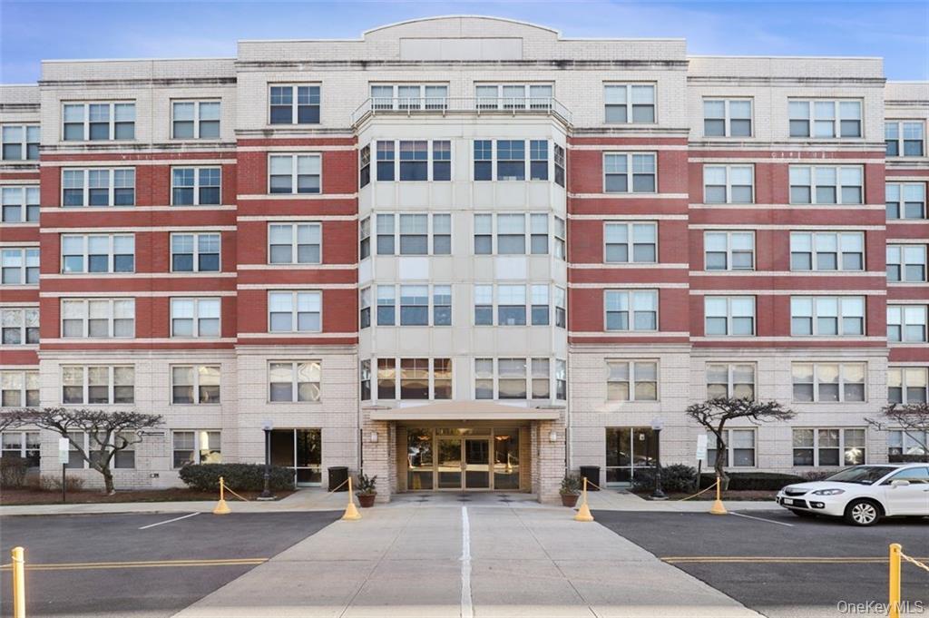 Photo of 300 Mamaroneck Avenue, White Plains, NY 10605 (MLS # 1056406)