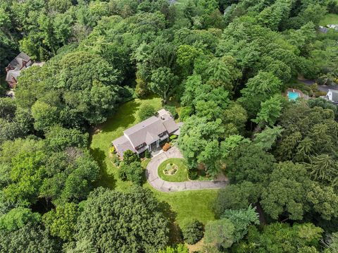 14 Pheasant Hill Lane Old Brookville NY 11545