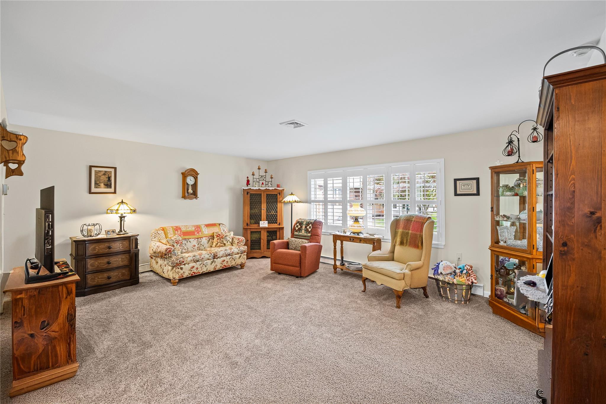 28 Trent Court #B, Ridge, New York image 6