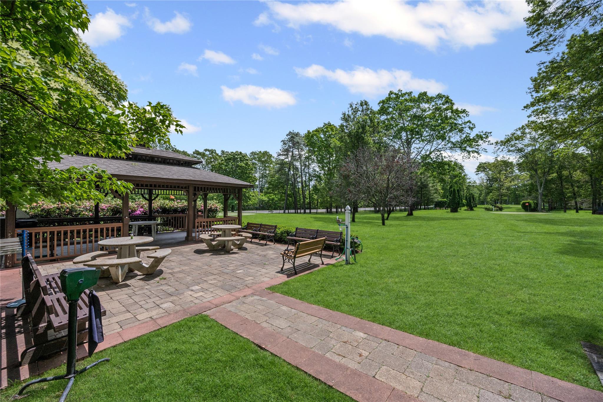 28 Trent Court #B, Ridge, New York image 26