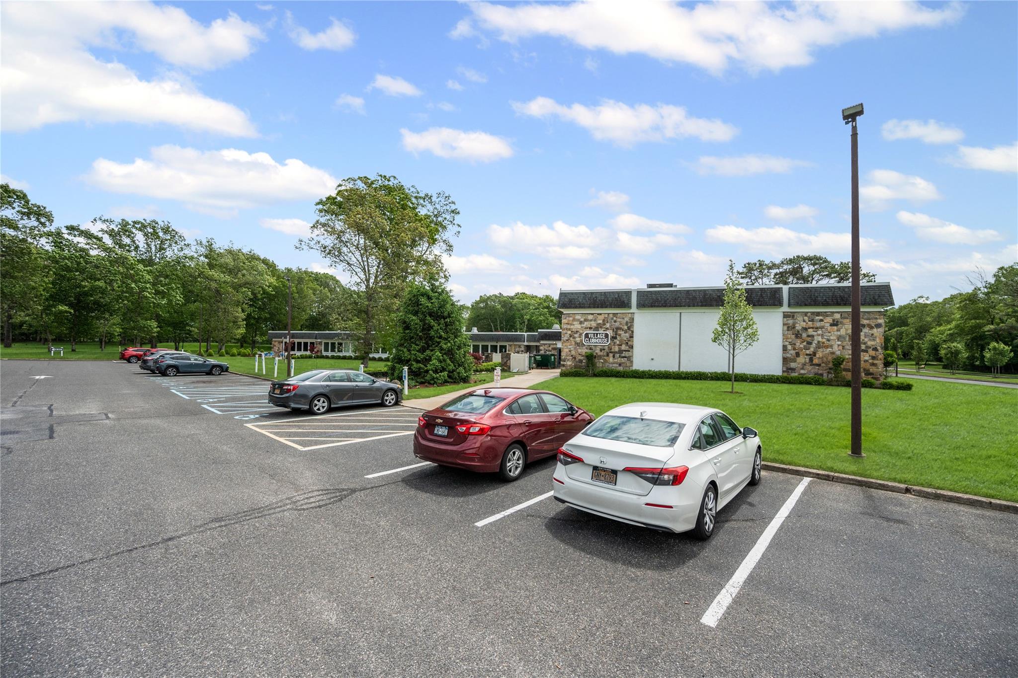 28 Trent Court #B, Ridge, New York image 25