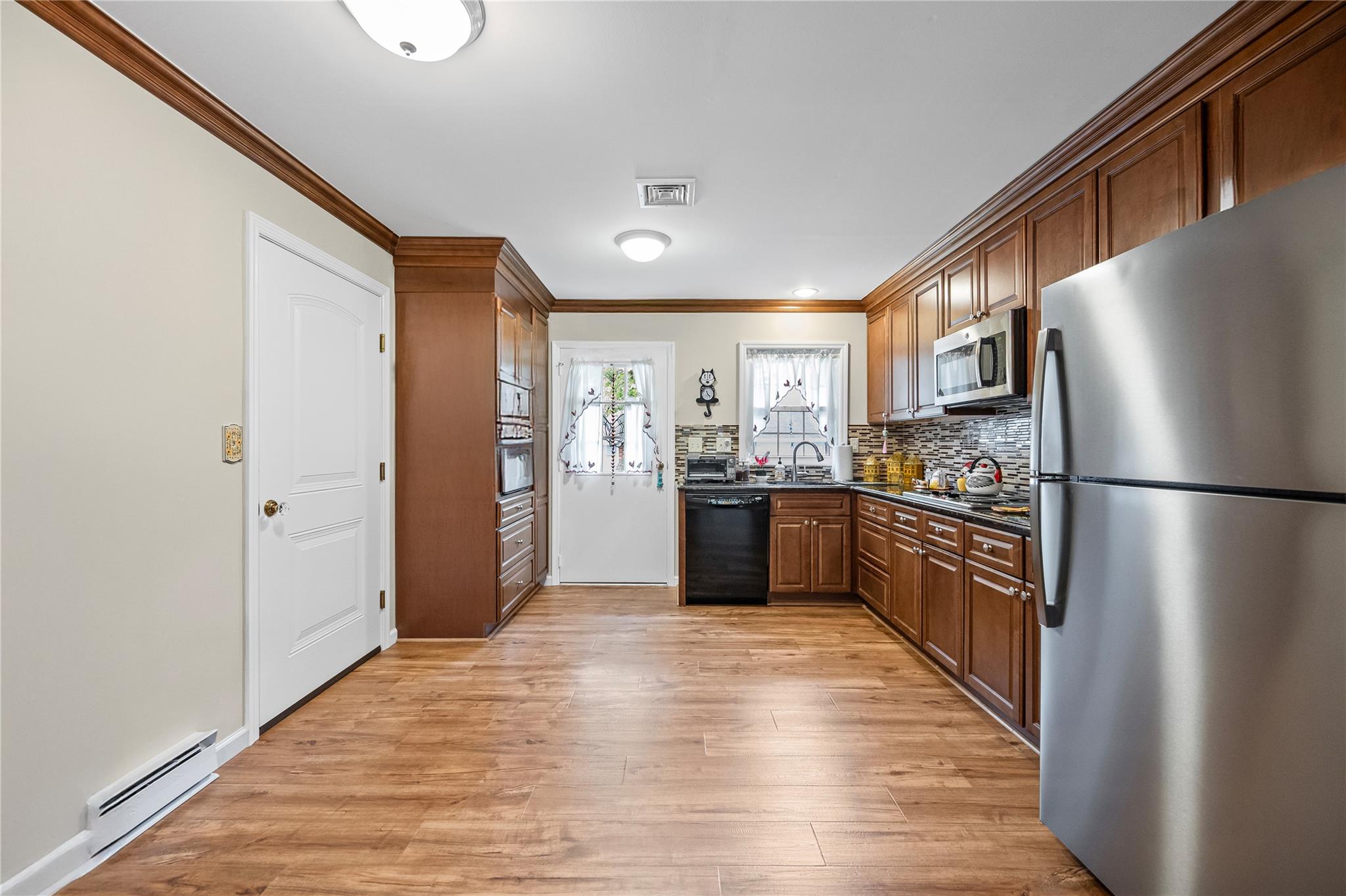 28 Trent Court #B, Ridge, New York image 10