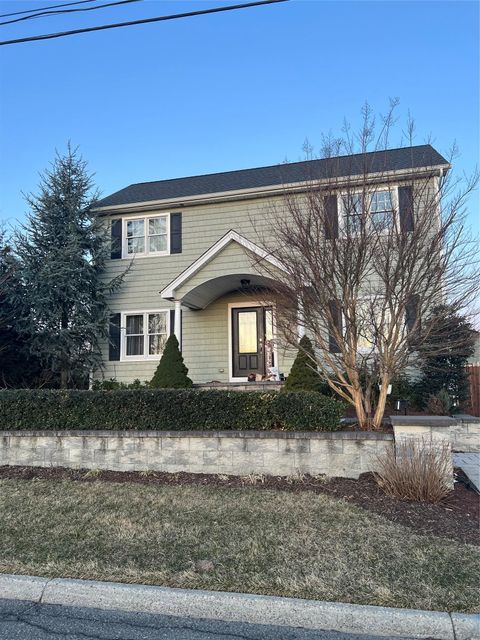 372 Rider Avenue, Brookhaven, NY 11772 - MLS#: 839364
