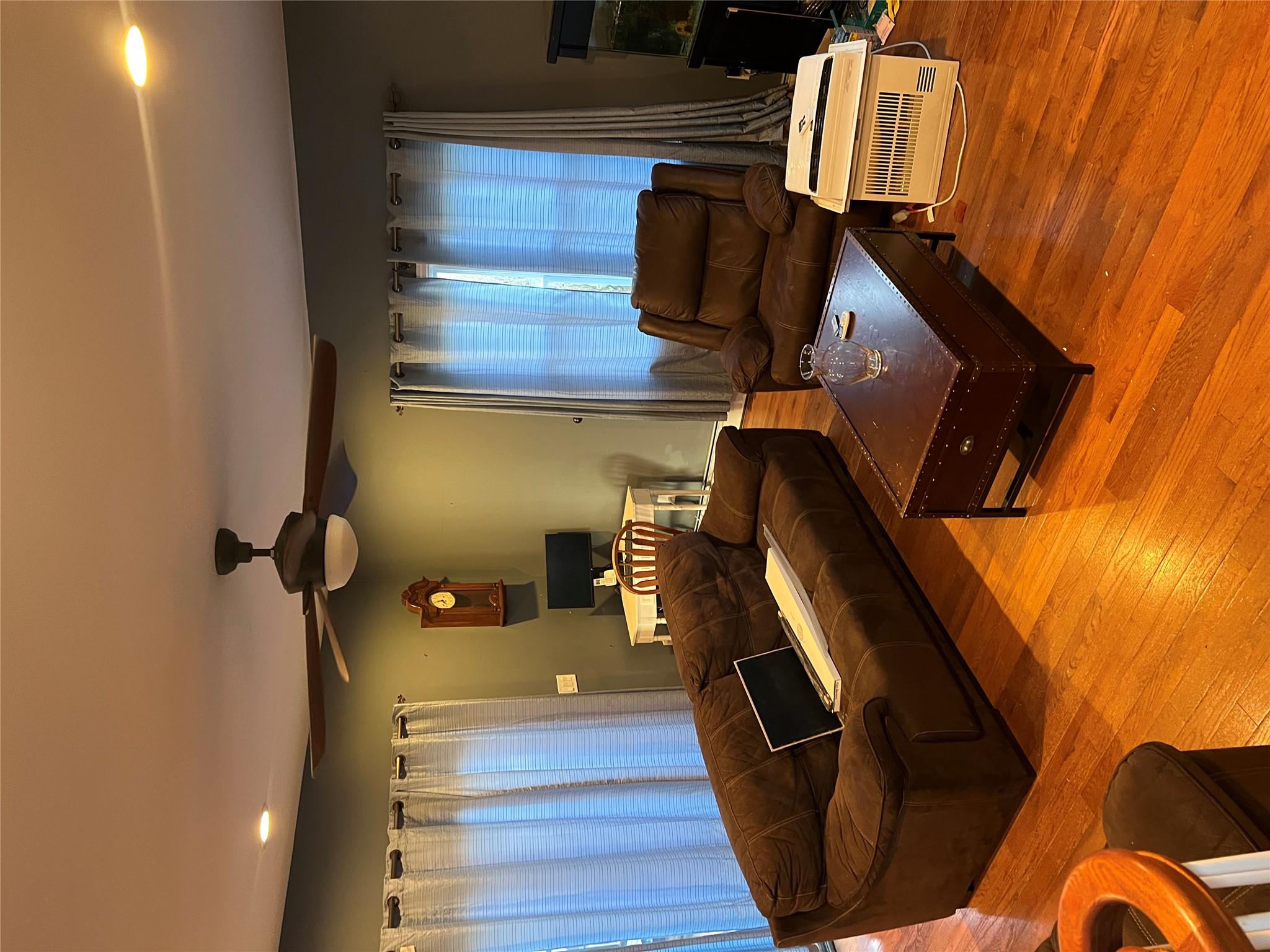 372 Rider Avenue, Patchogue, New York image 10
