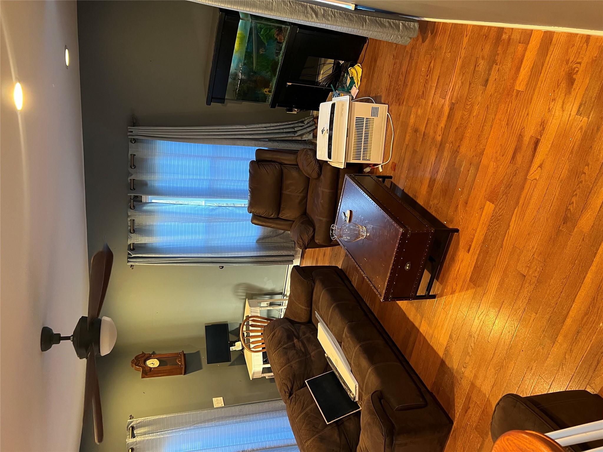372 Rider Avenue, Patchogue, New York image 12