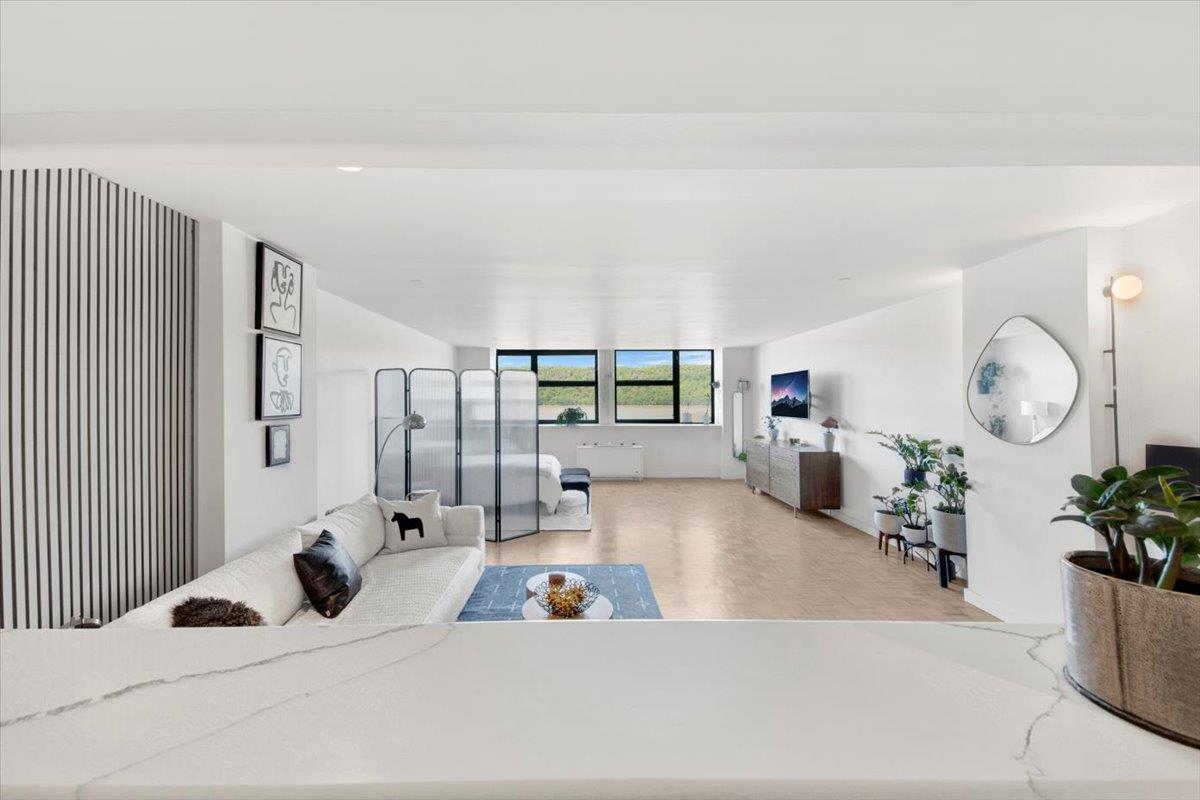 23 Water Grant Street 6A