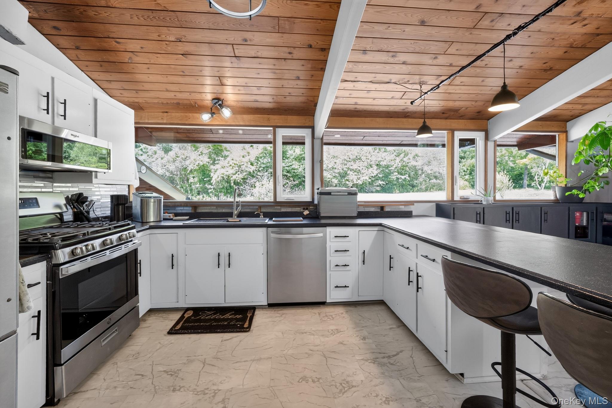 424 Laroe Road