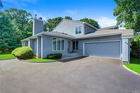 12 Wood Path Drive Northport NY 11768