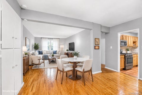 Photo of 2701 Newkirk Avenue #2E, Brooklyn, NY 11226 (MLS # 1064303)