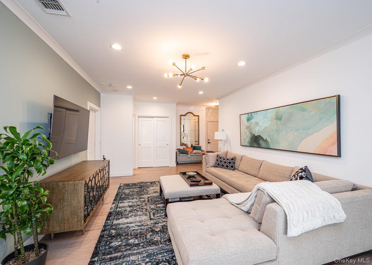 30101 Spruce Pond Circle